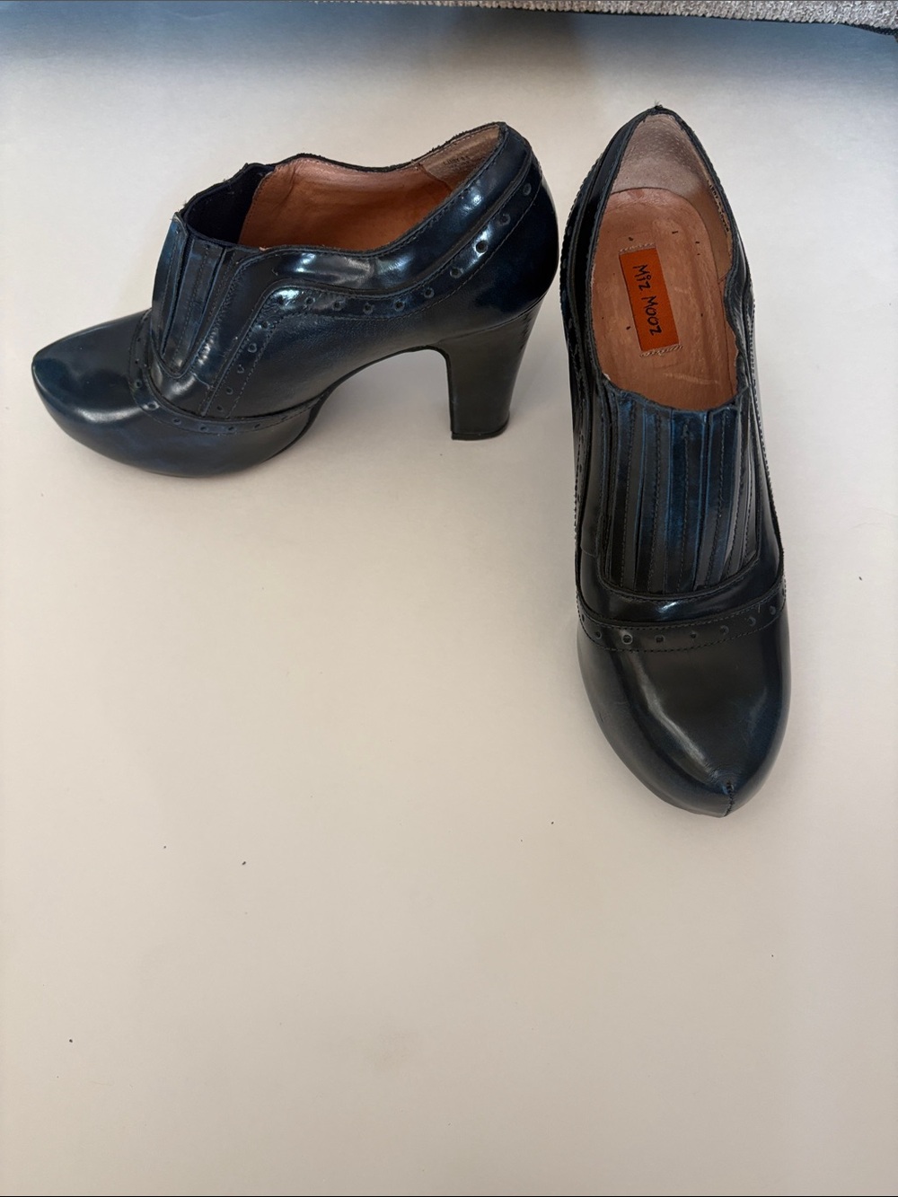 Miz Mooz Libby Women's 8.5 Navy Blue Leather High Heel Booties EUC